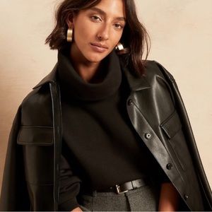 NWT BR FUNNEL NECK FLEECE PULLOVER UPSCALE SWEATSHIRT BLACK - SOFT AND COZY!